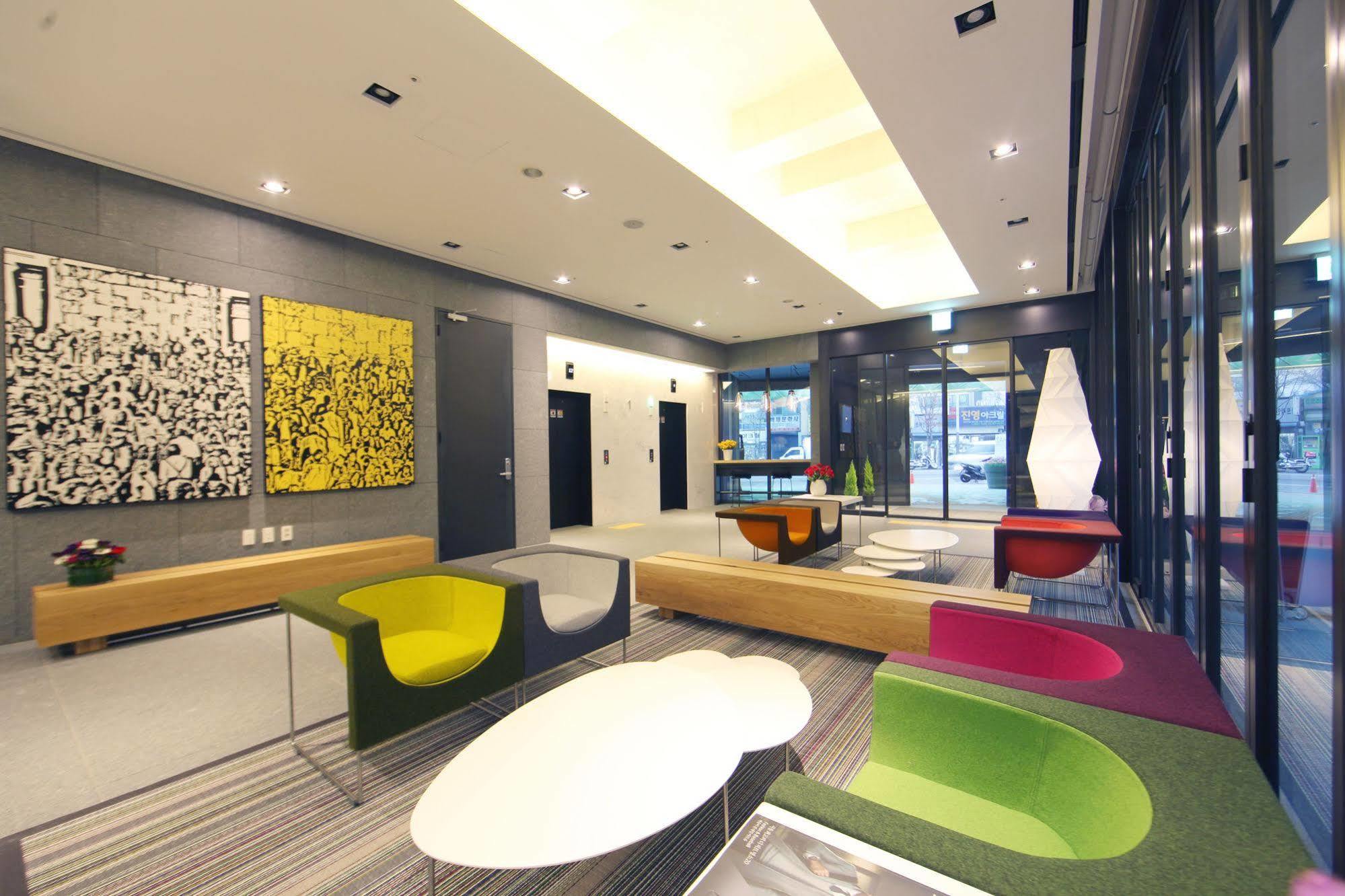 Stayb Hotel Myeongdong โซล ภายนอก รูปภาพ