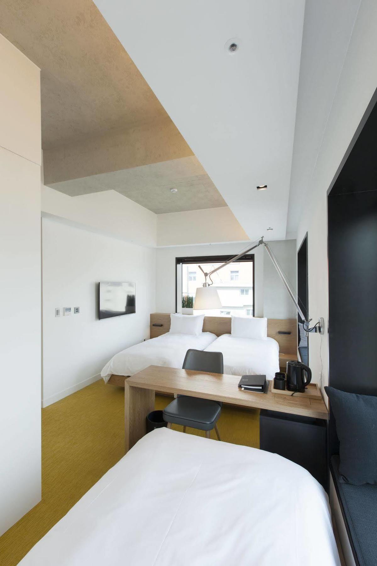 Stayb Hotel Myeongdong โซล ภายนอก รูปภาพ