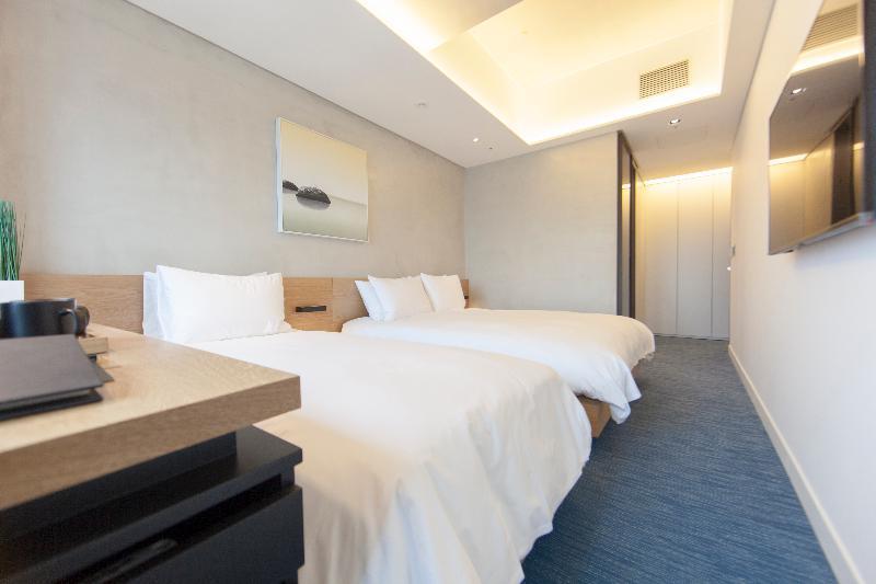 Stayb Hotel Myeongdong โซล ภายนอก รูปภาพ